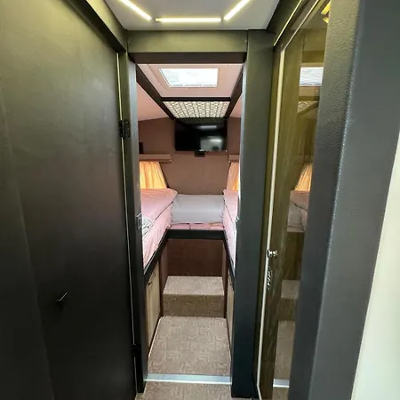 Moonlight Caravan Rental Kemping